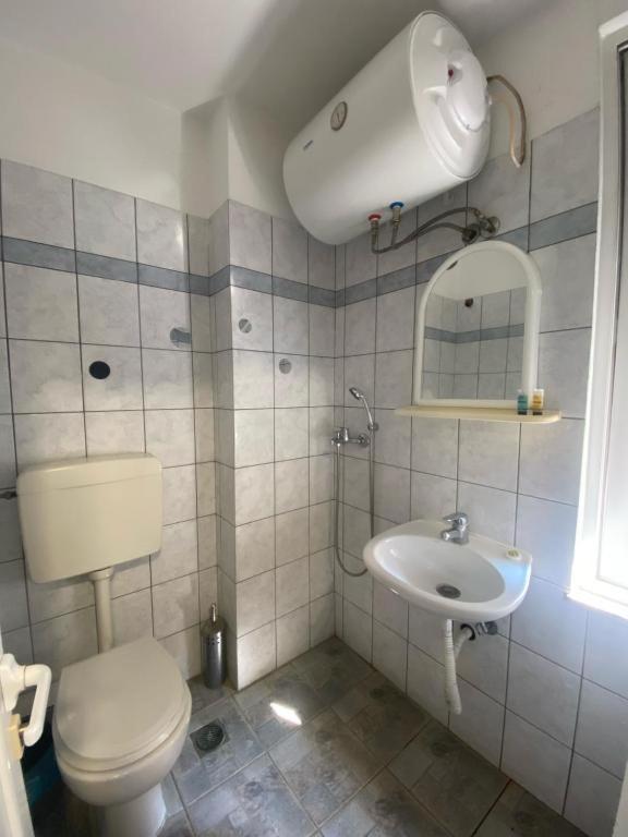 Dima Rooms And Apartments Atenas Exterior foto